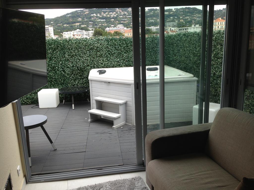 Penthouse With Jacuzzi On The Big Terrace Lägenhet Cannes Exteriör bild
